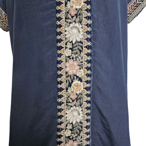 Johnny Was Navy Blue Silk Floral Embroided Top Size Extra Large XL - Picture 3 of 8